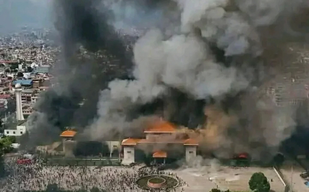 Proibição de Redes Sociais no Nepal provoca protestos da Geração Z, 19 mortos e centenas de feridos