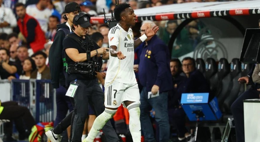 Vinícius Júnior pede desculpas após reação no Clássico contra o Barcelona