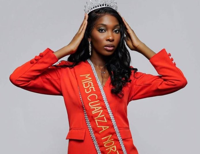 Wanderleia Rodrigues da Rosa de Porcelana ao palco do Miss Angola