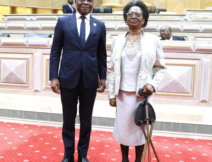 Luzia Van-Dúnem volta ao Parlamento após Carolina Cerqueira suspender seu mandato.