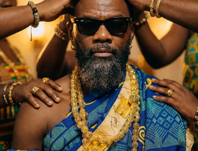 C4 Pedro, agora Nzamba N'kunkulu Mpetelo Messami, Celebra a Ancestralidade em Nova Sessão Fotográfica