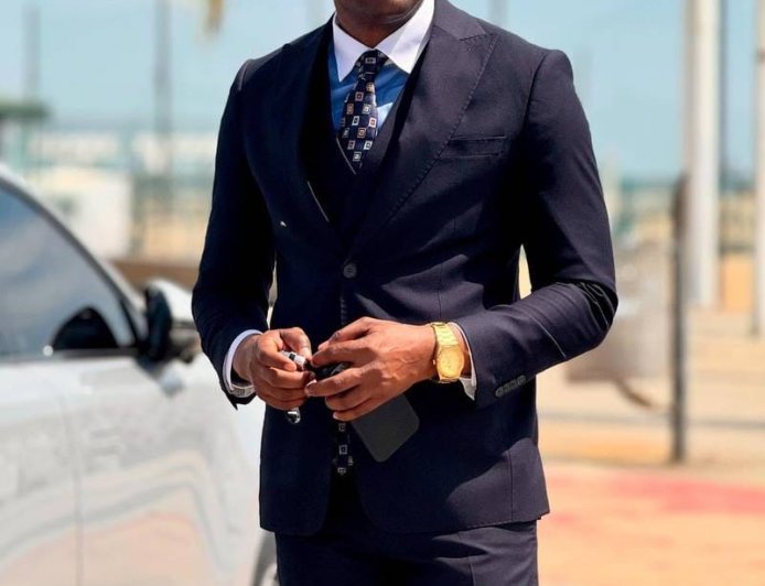 Figuras públicas angolanas reagem à saída de Mateus Oficial da Polícia 