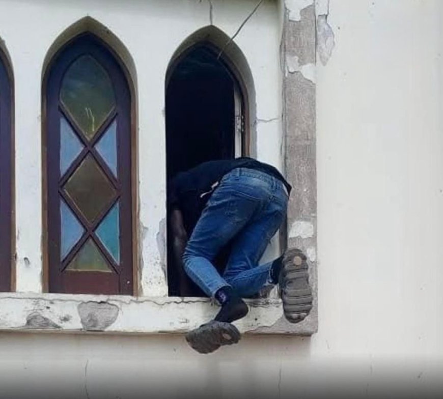 SIC detém cidadão por furto de “Hóstia” no interior de igreja católica