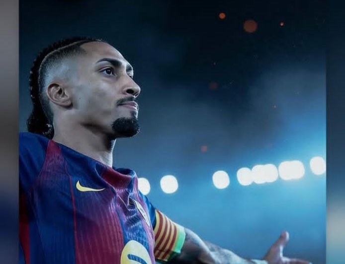 Raphinha aposta fé para remontada do Barça contra o Atlético