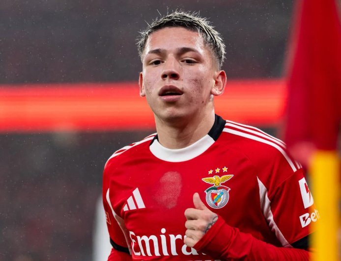 Prestianni volta à seleção argentina em meio a polémica 