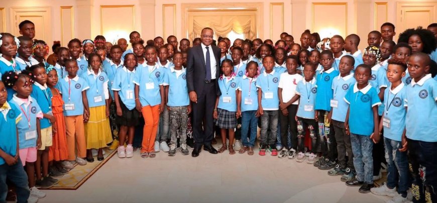 Adão de Almeida incentiva jovens durante encontro educativo em Luanda