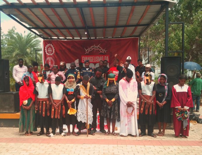 Kilamba Celebra Evangelismo da Páscoa com Louvores e União Religiosa